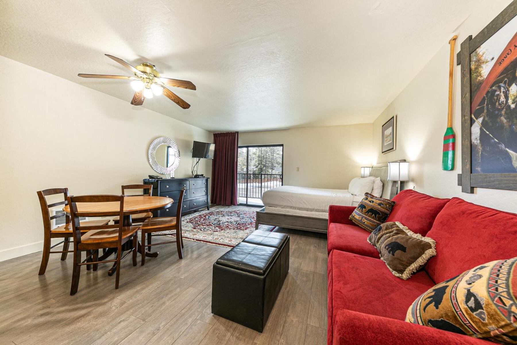 Charming Queen Studio Deluxe W/Balcony #233 At Donner Lake Village تروكي المظهر الخارجي الصورة